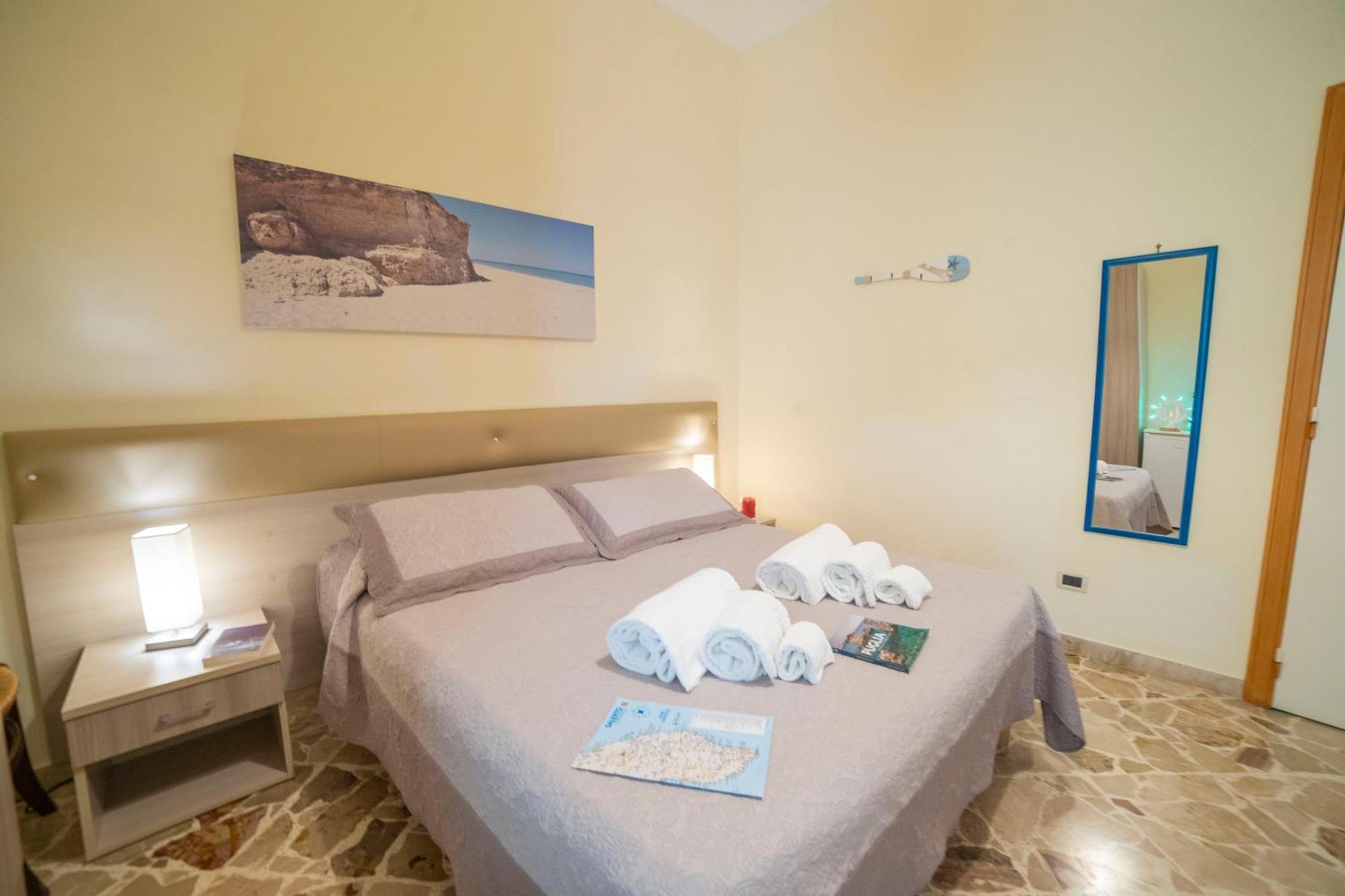 B&B A Due Passi Отранто Екстер'єр фото