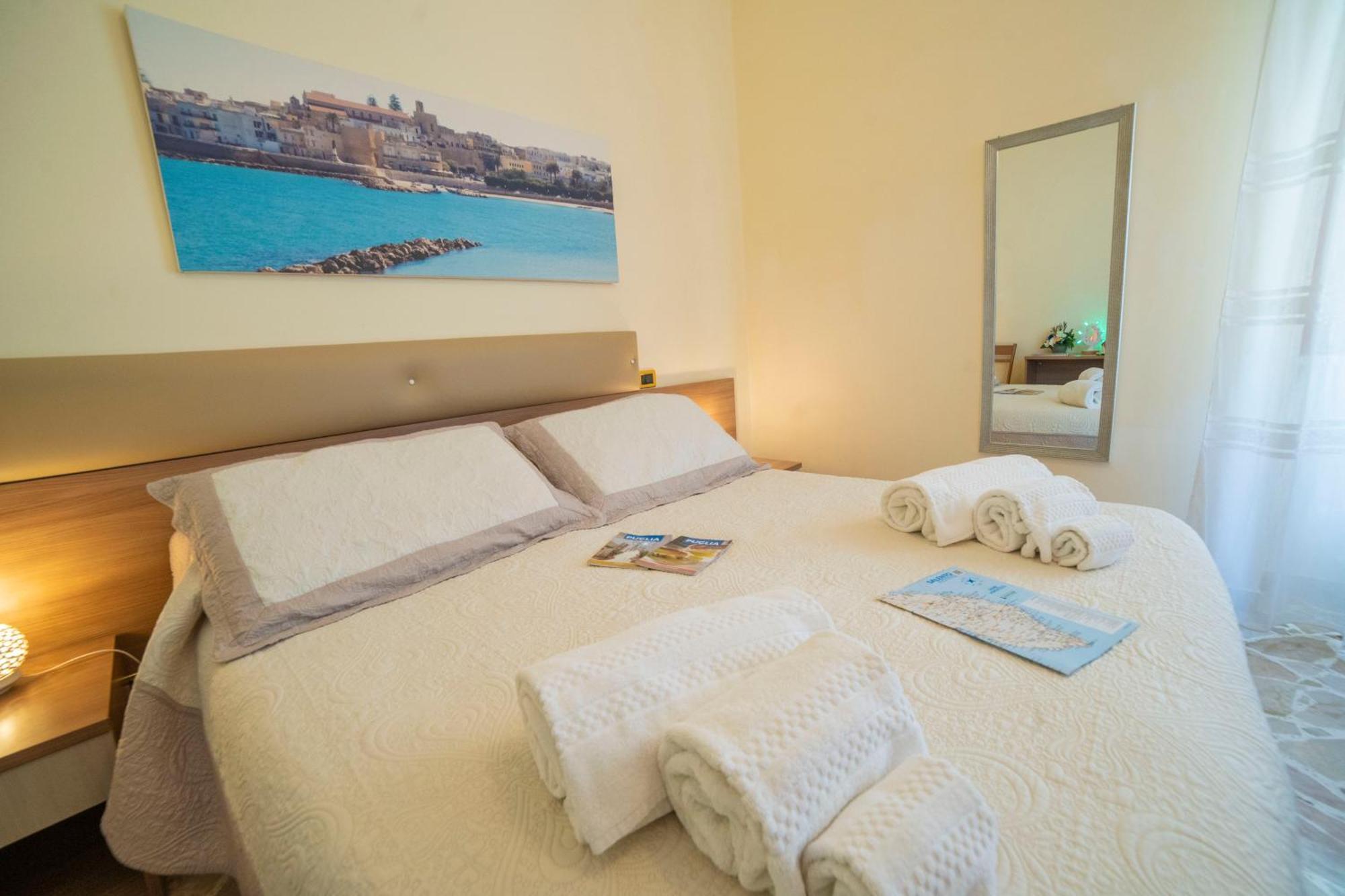 B&B A Due Passi Отранто Екстер'єр фото