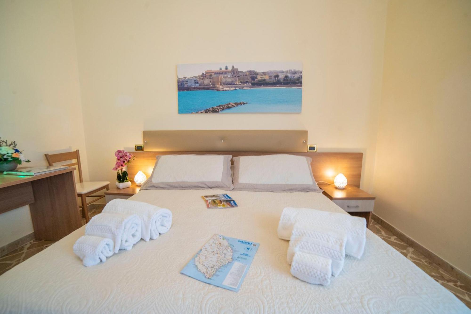 B&B A Due Passi Отранто Екстер'єр фото