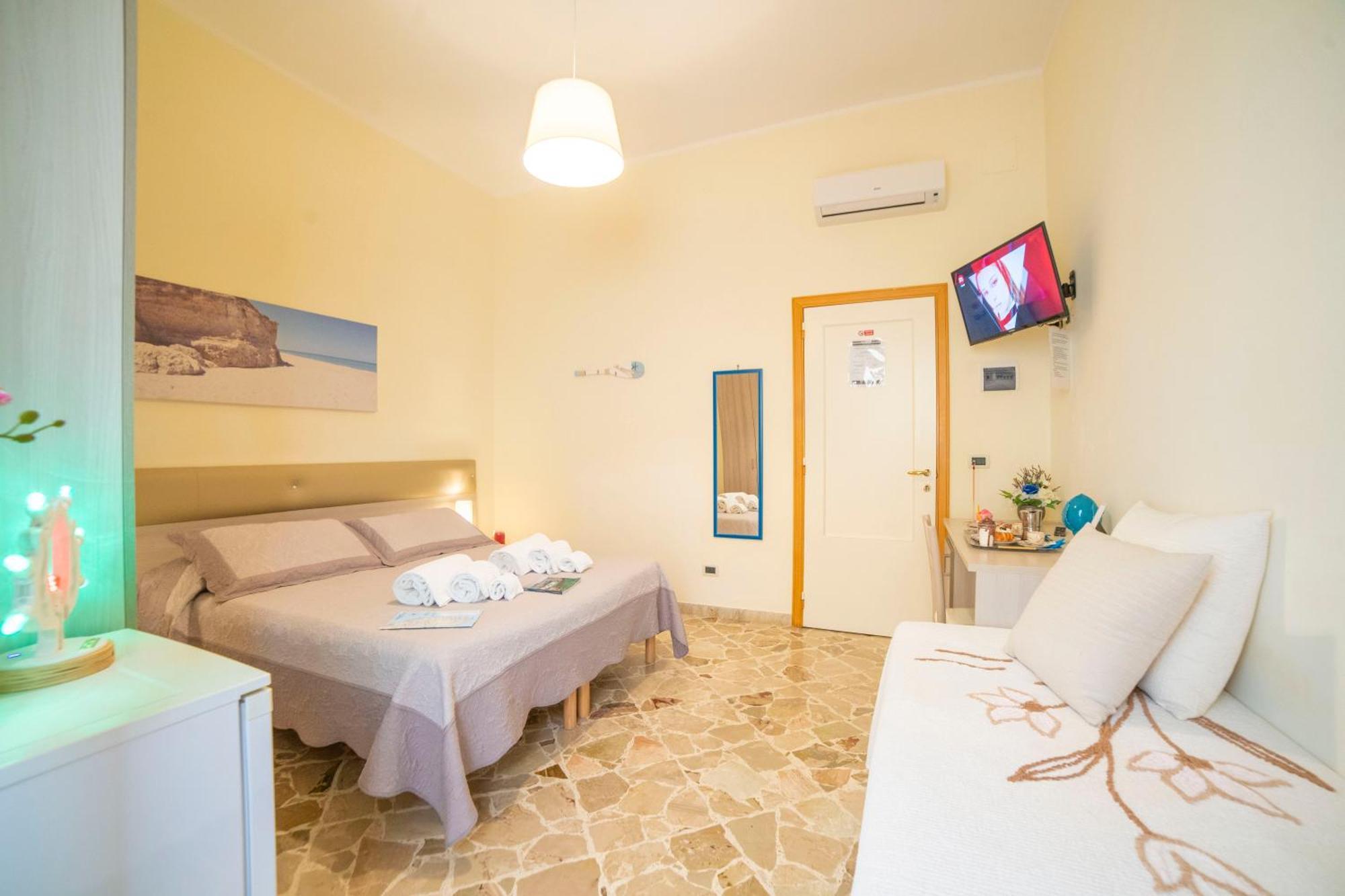 B&B A Due Passi Отранто Екстер'єр фото